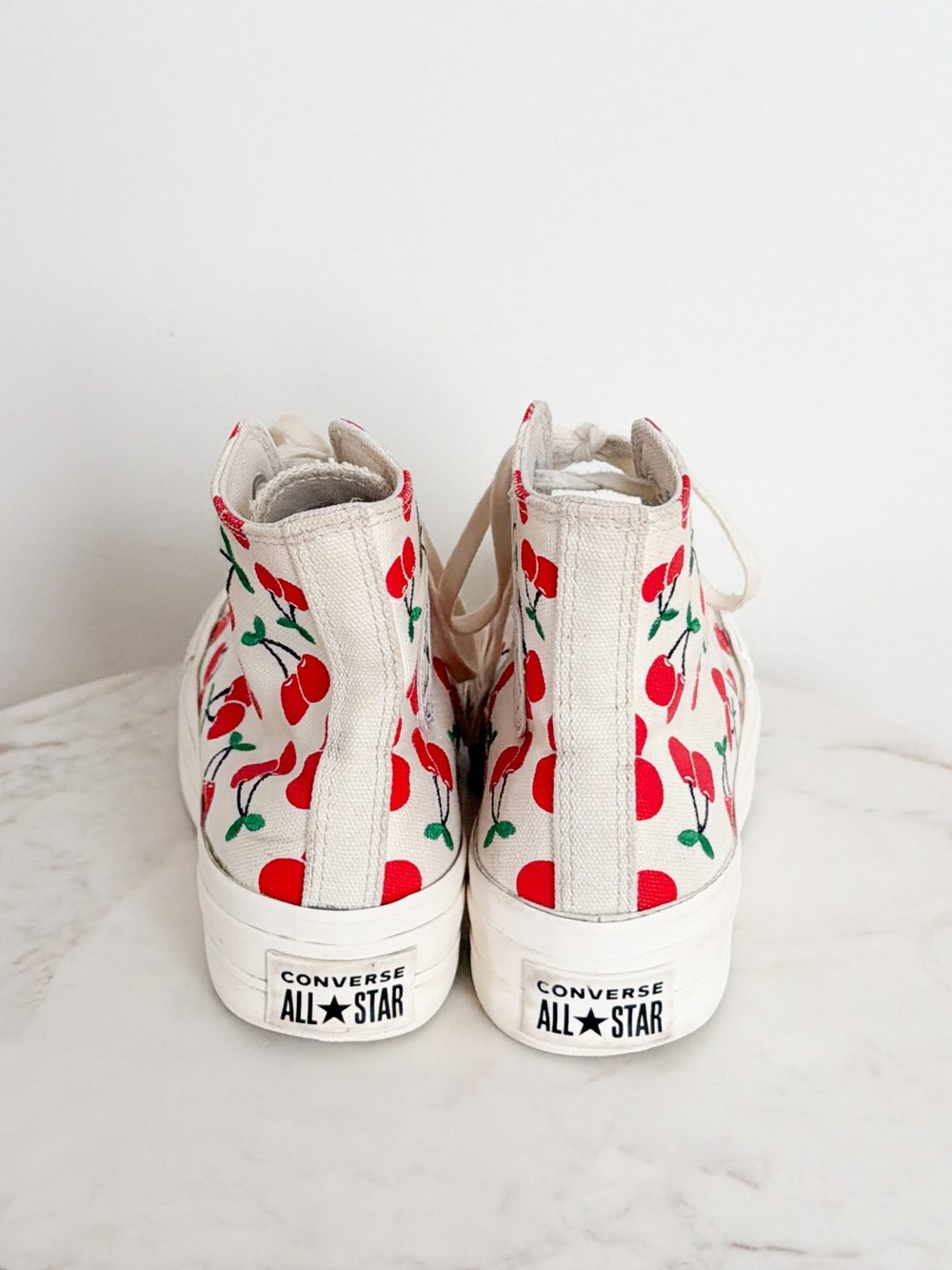 Converse Chuck Taylor All Stars Lift Platform Hi Top Cherry Sneakers Size 7 - Picture 5 of 7
